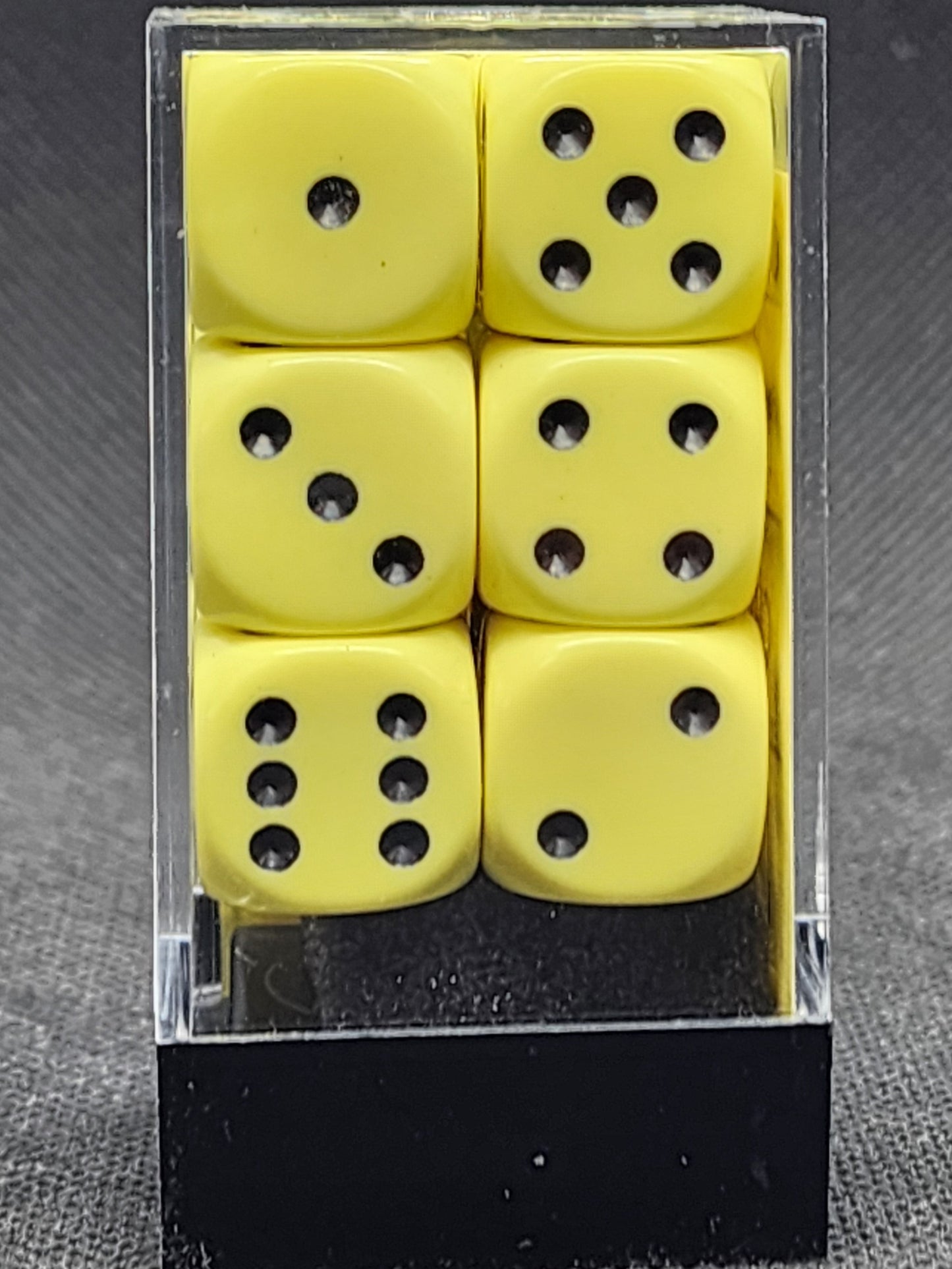 Chessex's Opaque Pastel Yellow/Black 16mm d6 Dice