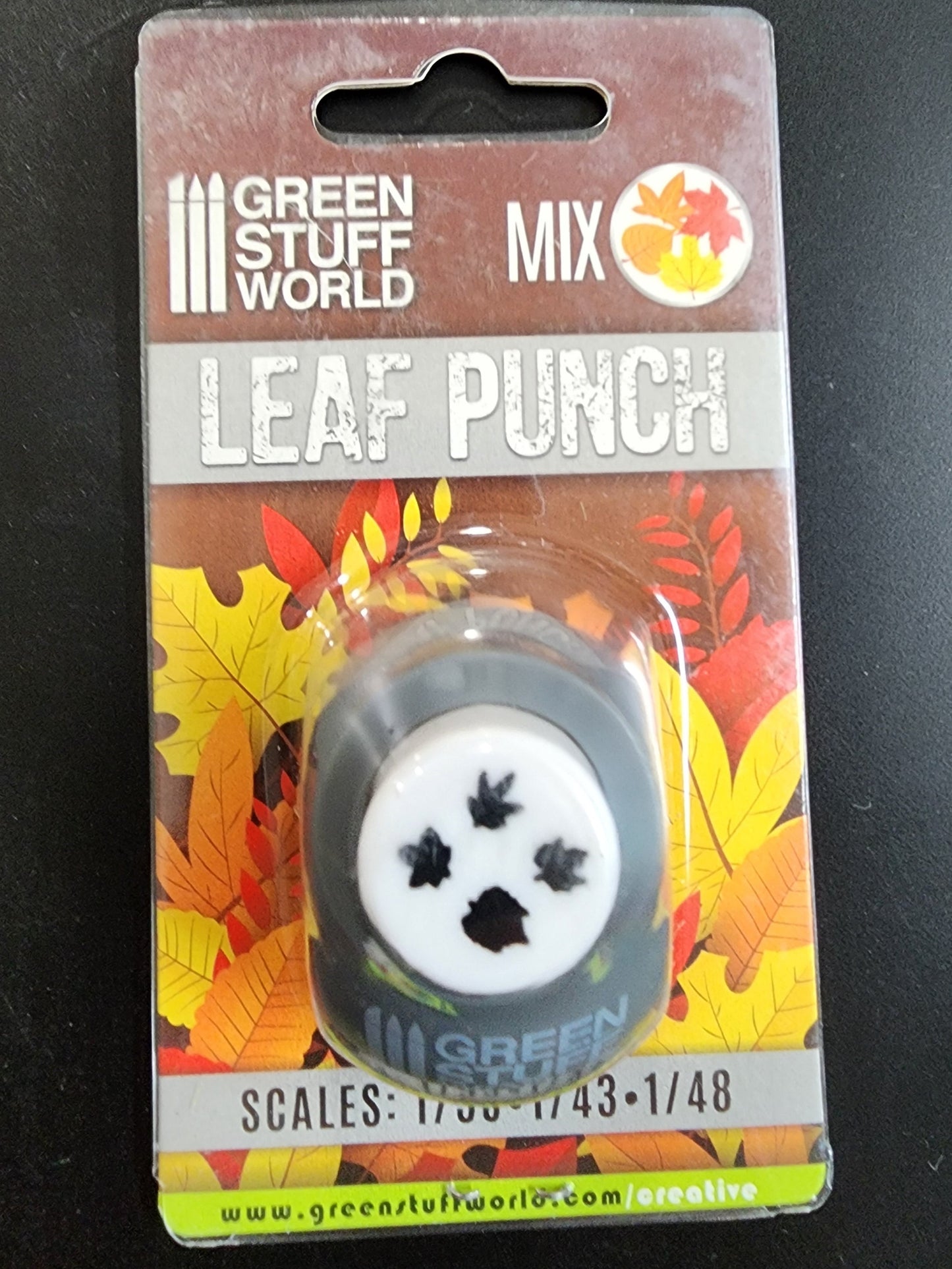 Leaf Punch (Grey)