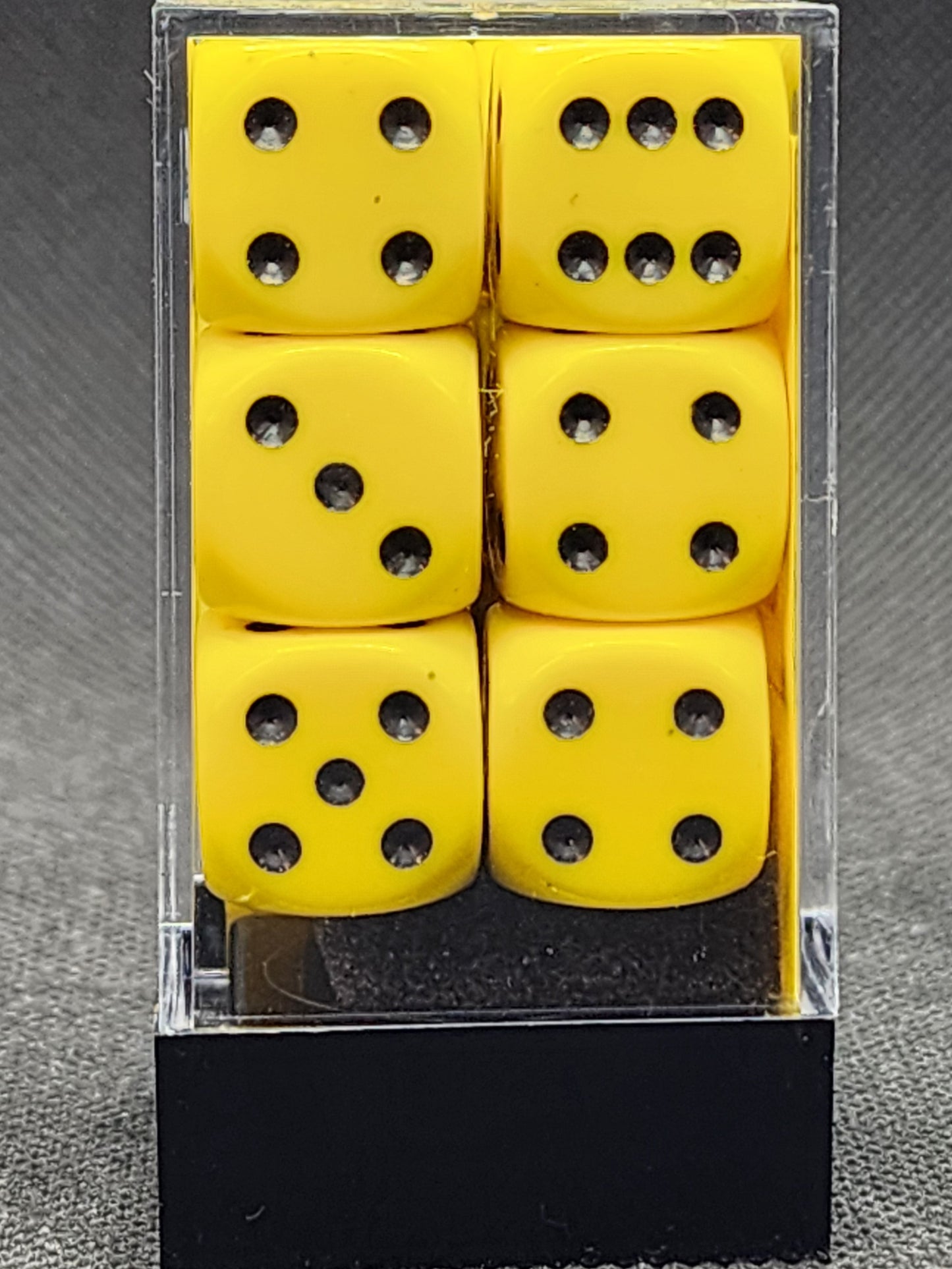 Chessex's Opaque Yellow/Black 16mm d6 Dice